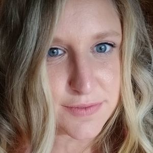 Meet your Posher, Pamela